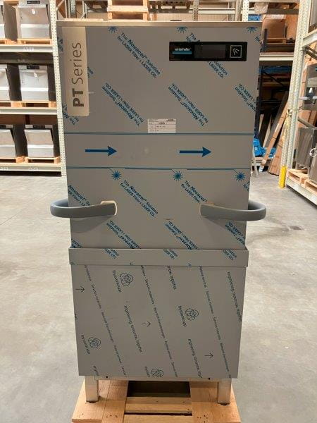 Winterhalter PT-XL EnergyPlus Haubenspülmaschine 2021 - Messe‑/Ausstellungsmaschine